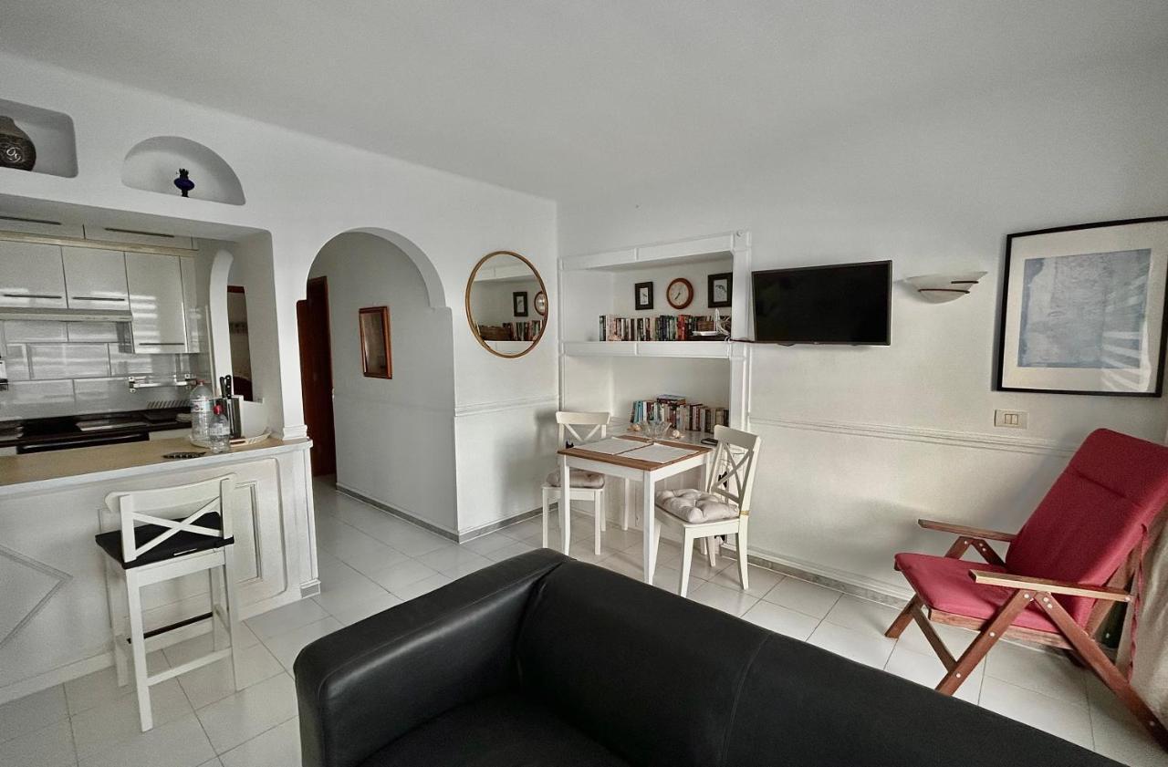 Pearl Apartment Tias Bagian luar foto